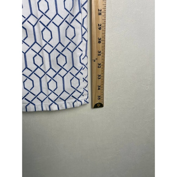 So Slimming Girlfriend Crop by Chico's, Size 0 (Normal Size 4) Blue and White - Picture 11 of 13